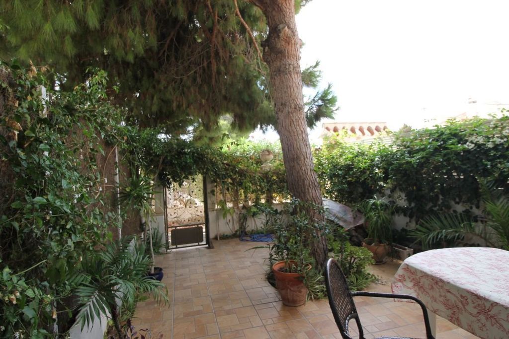 Property photo 3 of 49
