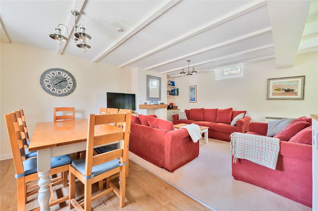 Property photo 2 of 16 Open Plan Living