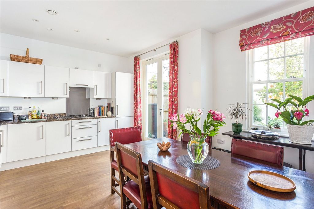 Property photo 2 of 13 Kitchen/Dining