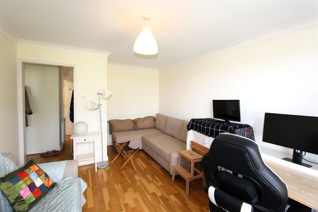 Property photo 3 of 11 3.Jpg