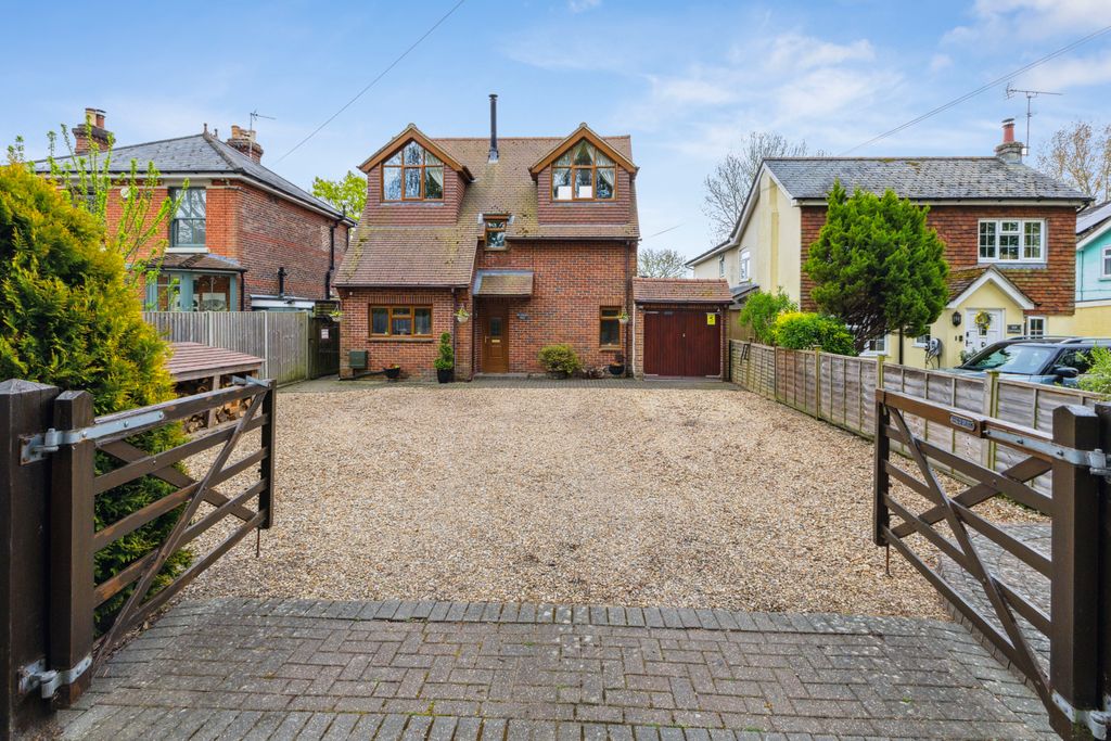 Property photo 3 of 16