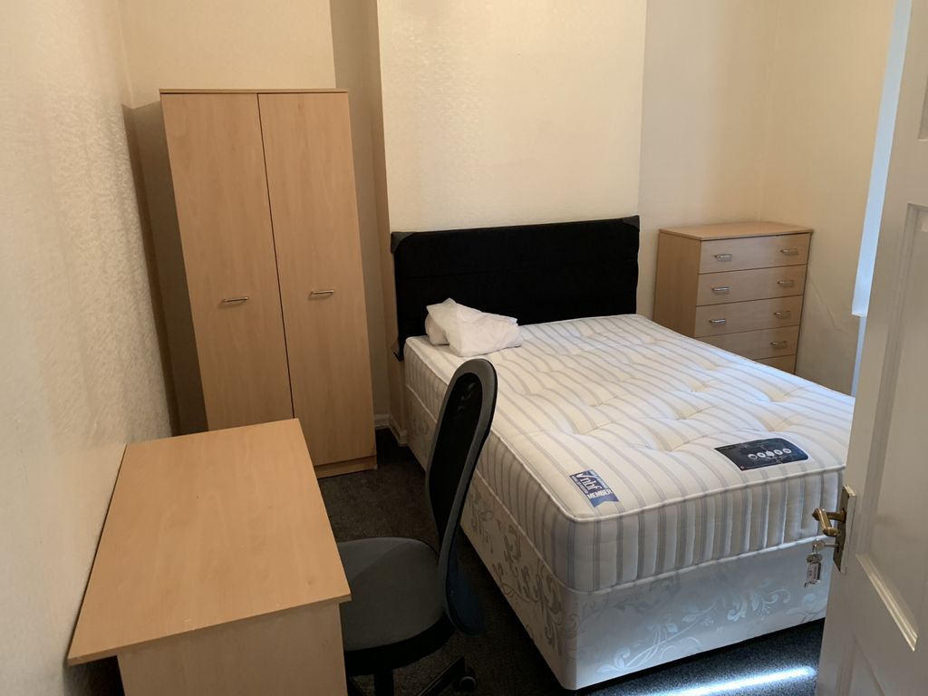 Property photo 3 of 6 Gallery