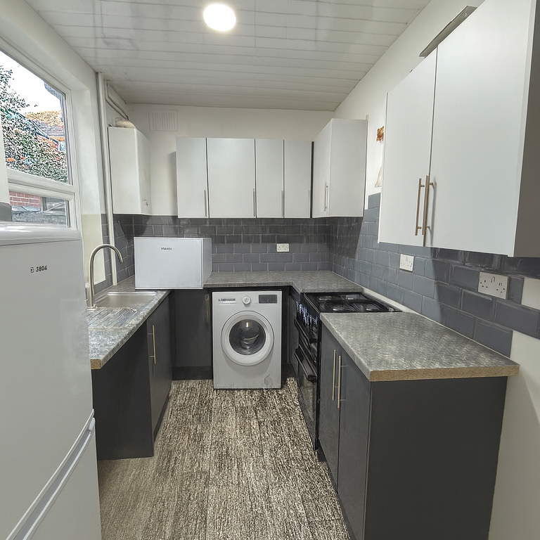 Property photo 2 of 9