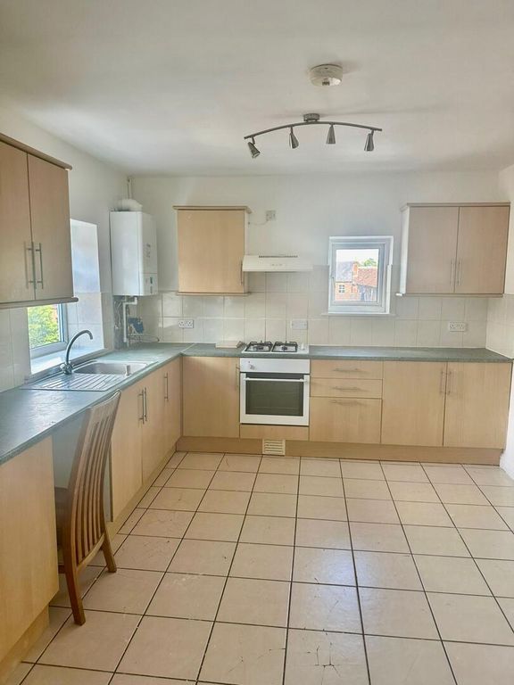 Property photo 1 of 7 Kitchen