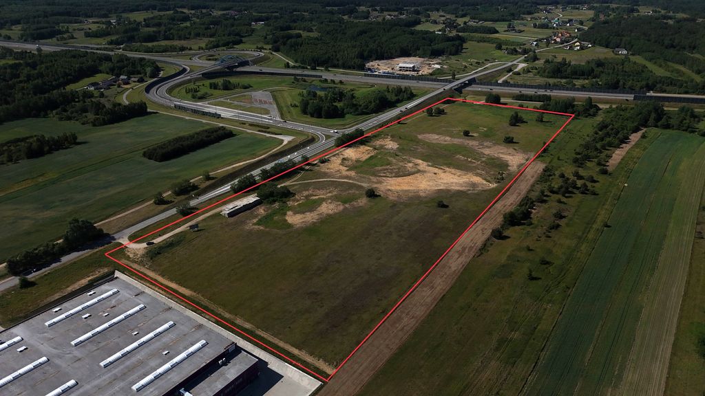 Property photo 3 of 8