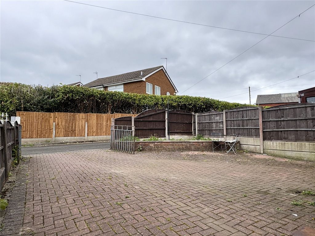 Property photo 2 of 14 Rear Garden/Drive