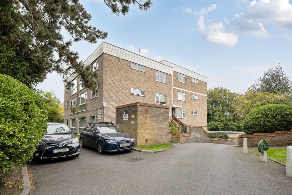 Property photo 1 of 22 1364352-18-68E631...