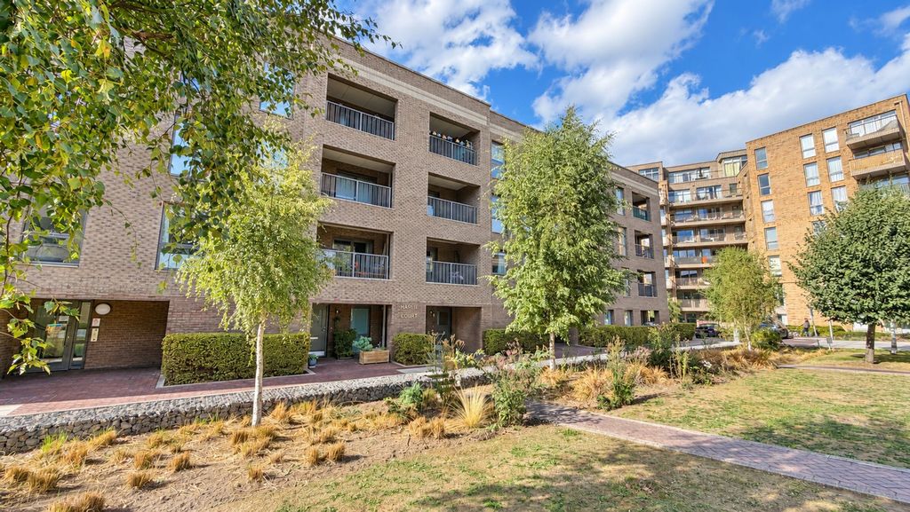 Property photo 1 of 11 Harlie Court