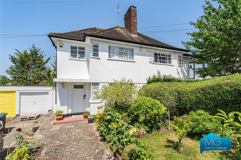Property photo 1 of 25 Picture No. 11