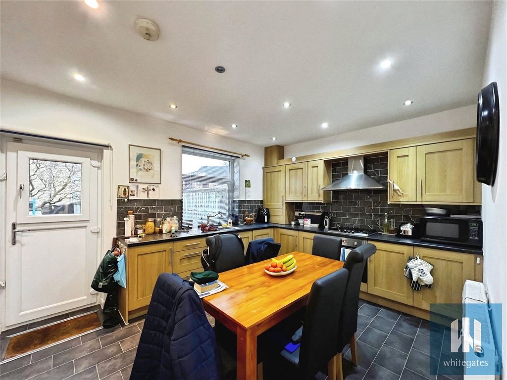 Property photo 3 of 18 Picture No. 17