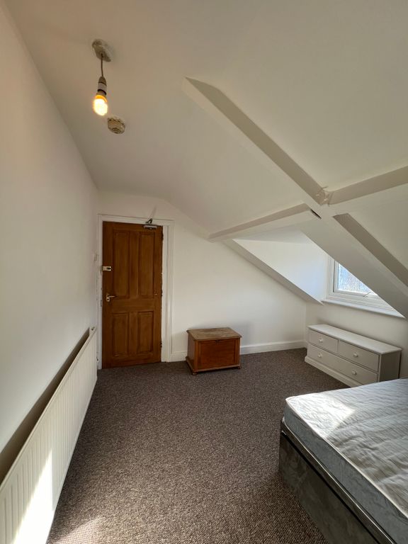 Property photo 2 of 3