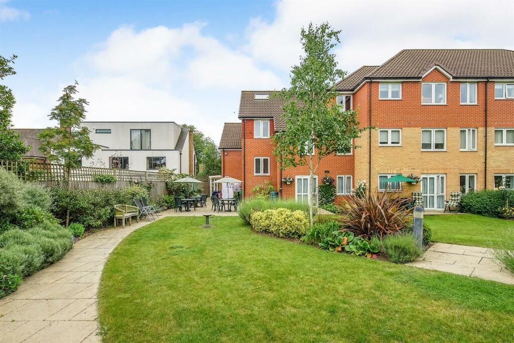 Property photo 1 of 4