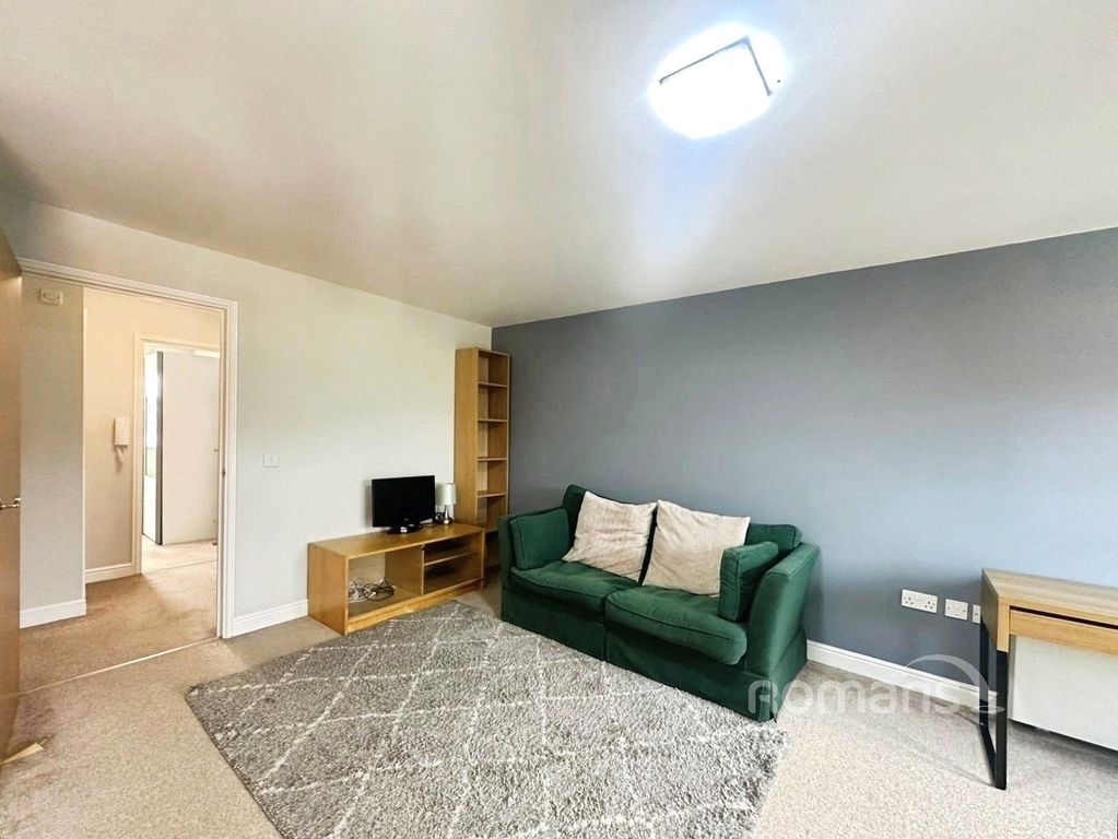 Property photo 3 of 12 Picture No. 02