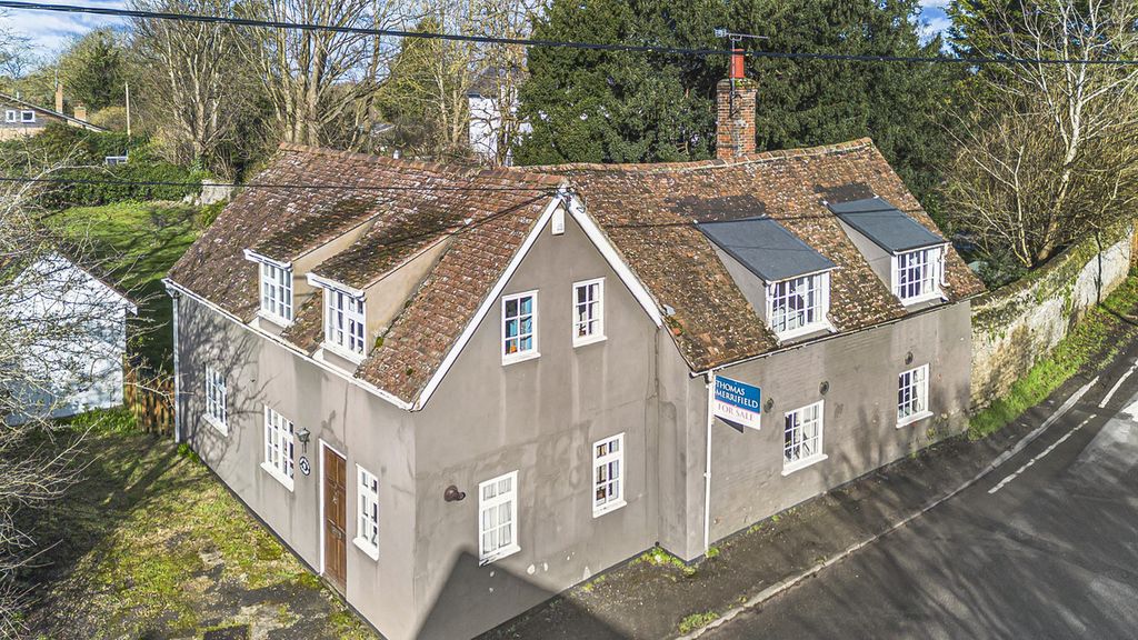 Property photo 2 of 34