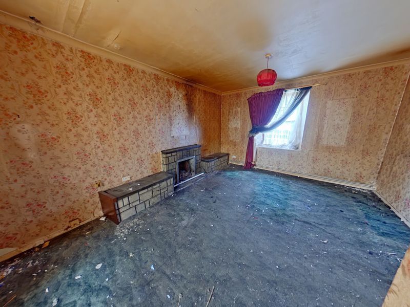 Property photo 3 of 4 Photo 7