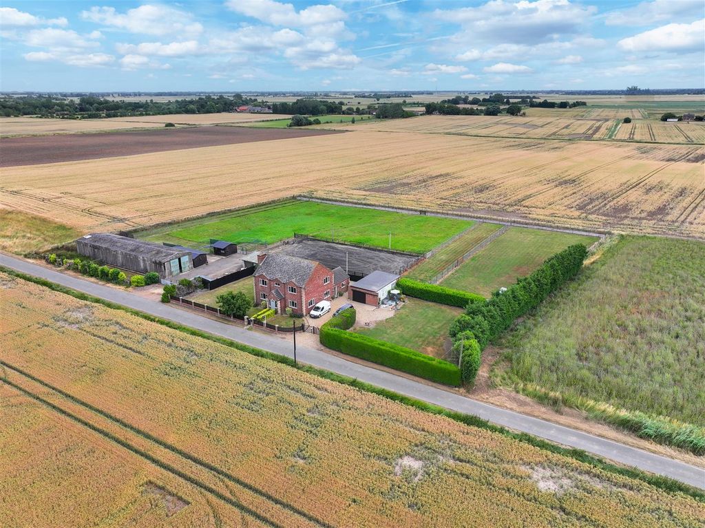 Property photo 1 of 38 Dji_20250707103619_0031_D.Jpg