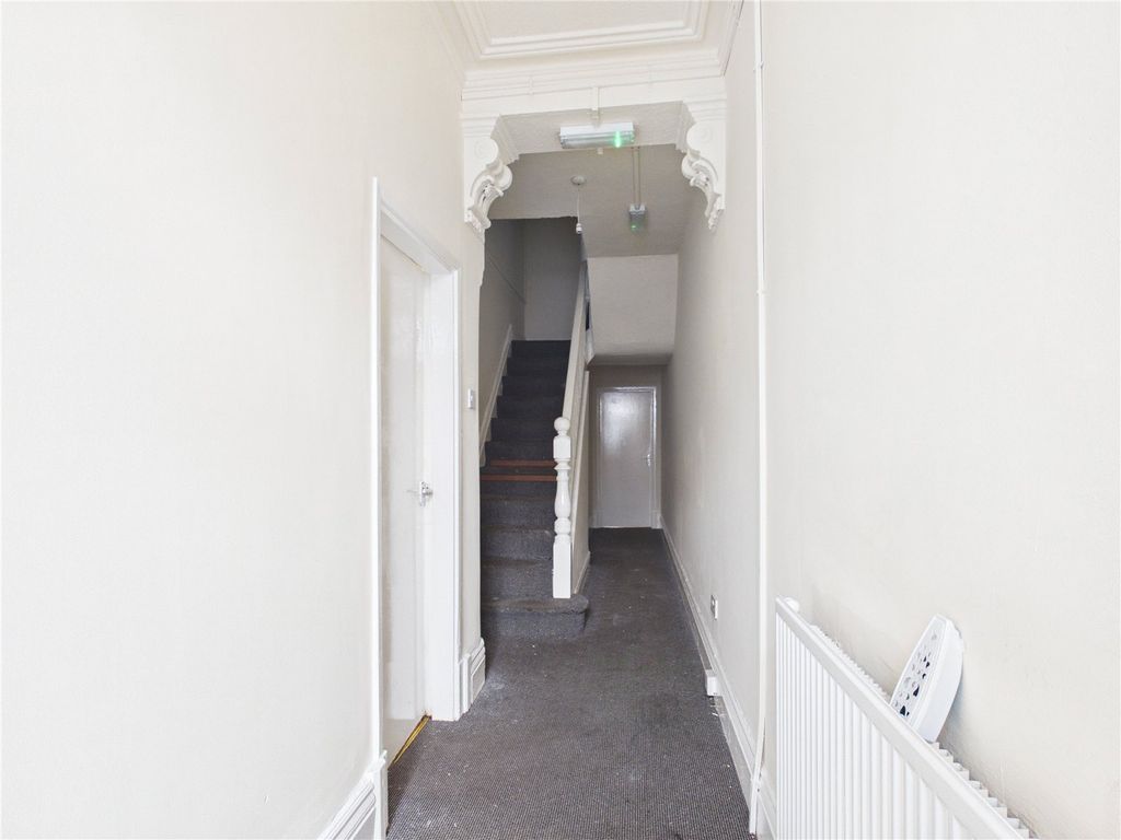 Property photo 2 of 17 Picture No. 01