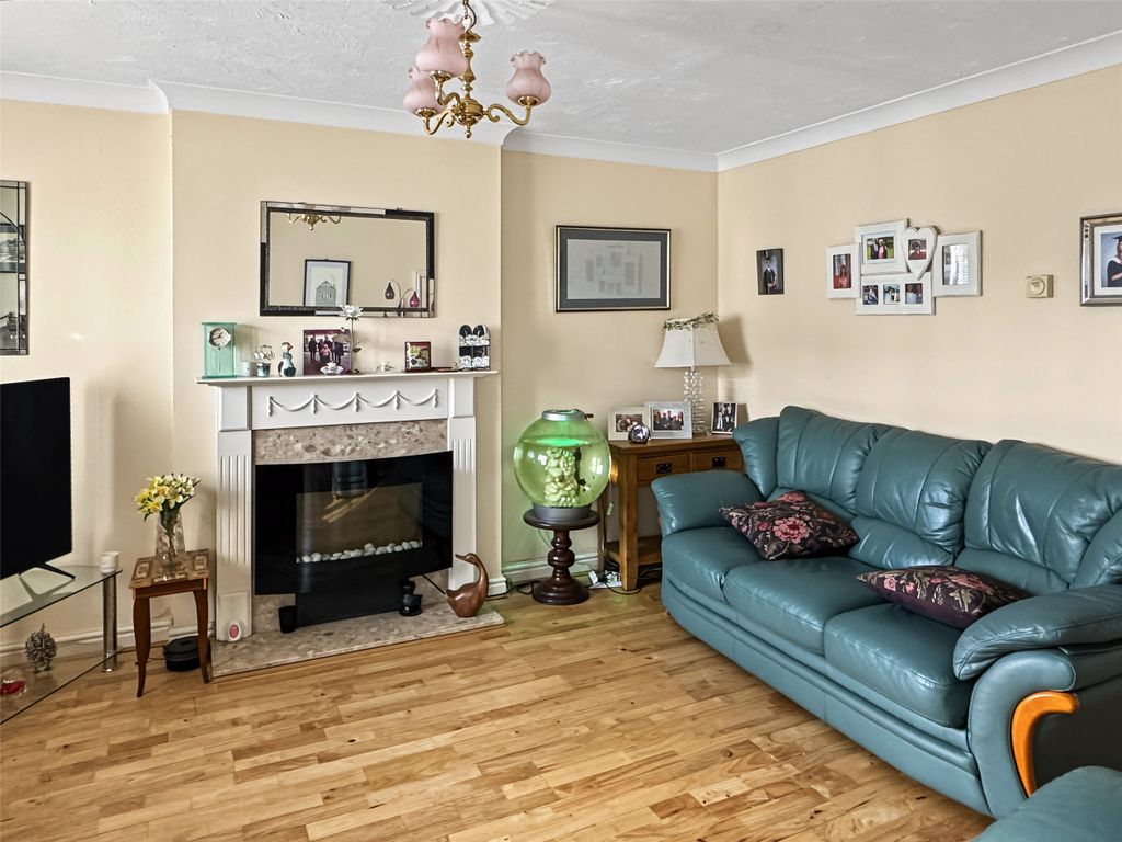 Property photo 3 of 13 Picture No. 05