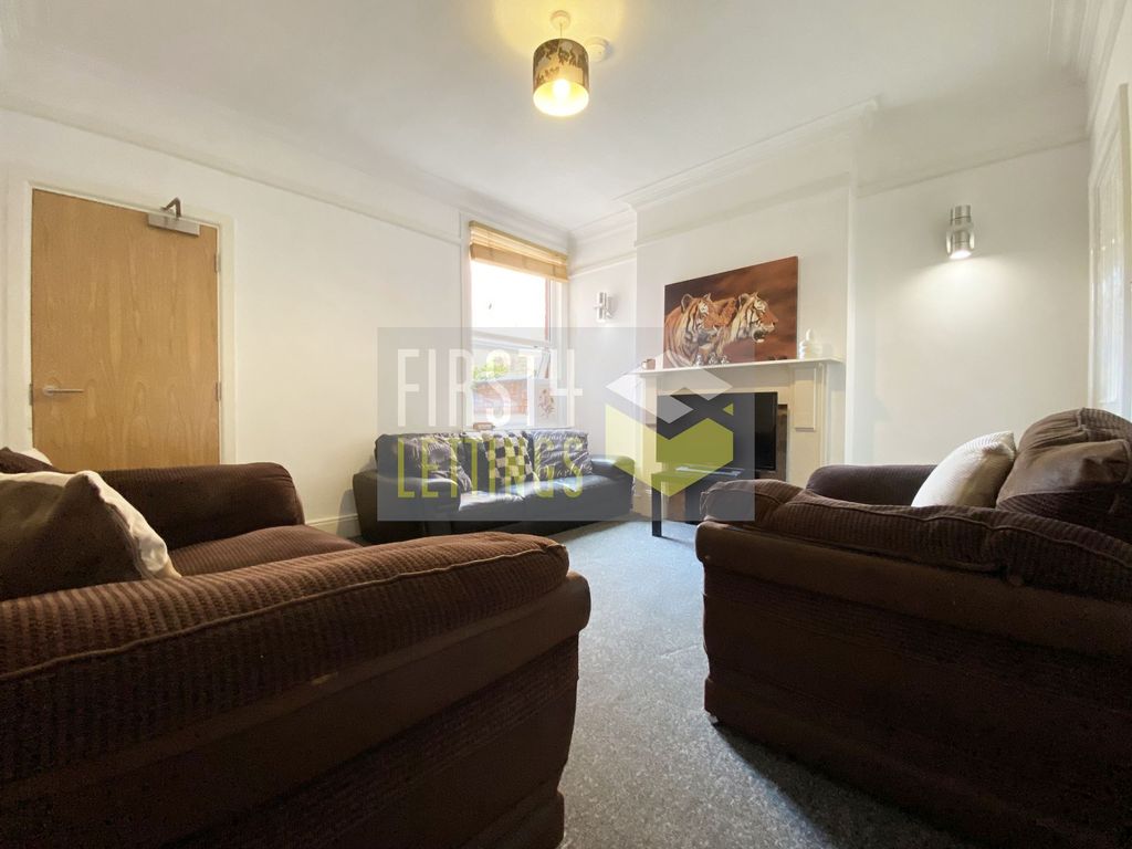Property photo 2 of 17 Photo 14