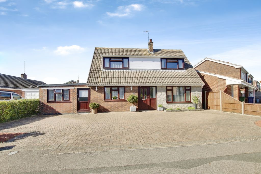 Property photo 1 of 24