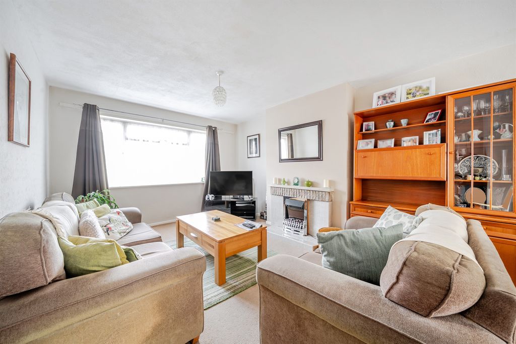 Property photo 3 of 10