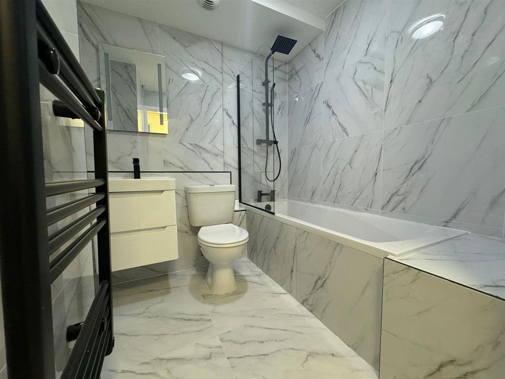 Property photo 2 of 2 85A93F28-5B03-4Dda-9359-d47837649A33.Jpg