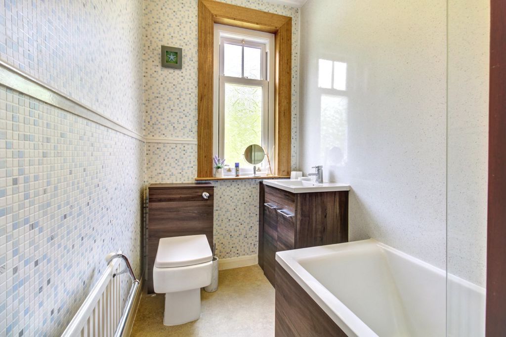 Additional image 11 of 3 bed flat for salePark Avenue, Dumbarton G82