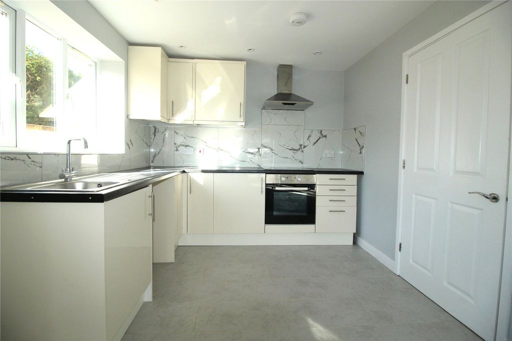 Property photo 2 of 7 Picture No. 08