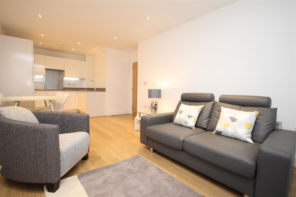 Property photo 3 of 8 Img_9369.Jpg