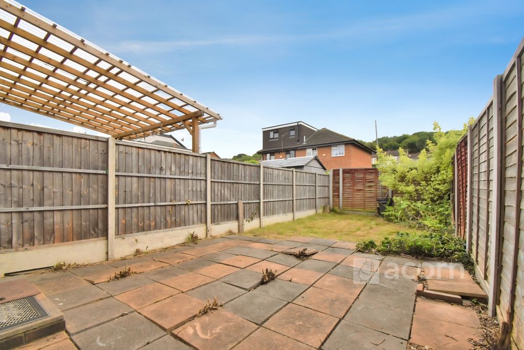 Property photo 2 of 7 785598E1-Fileacce...