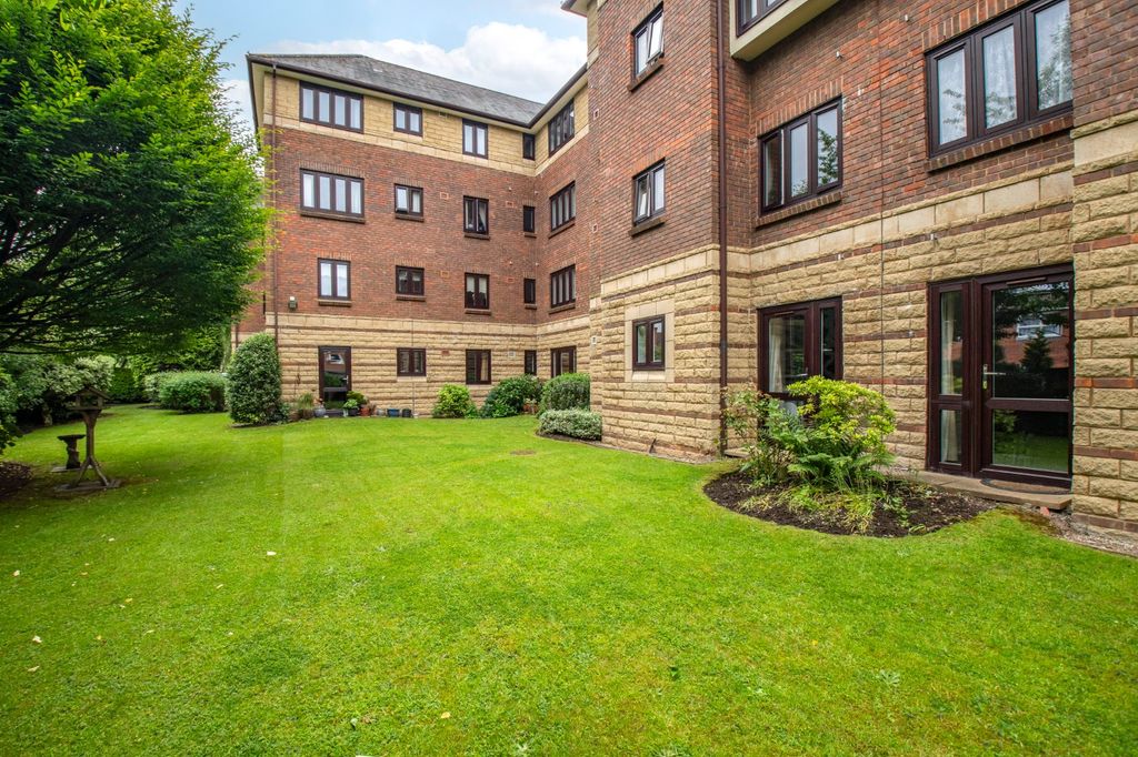 Property photo 2 of 16 Picture No. 05