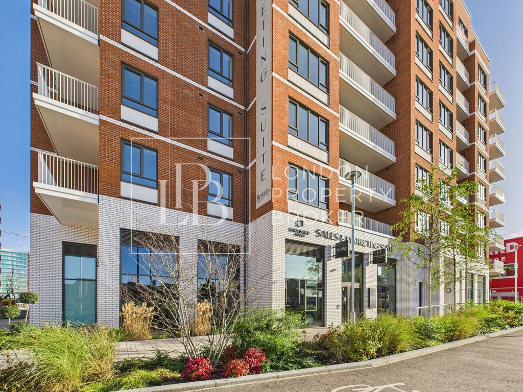 Property photo 1 of 24