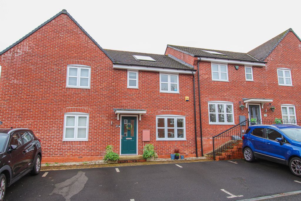 Property photo 1 of 12 Front