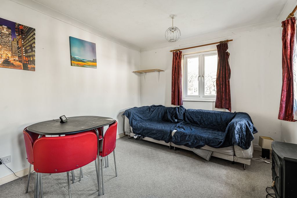 Property photo 3 of 10 569926