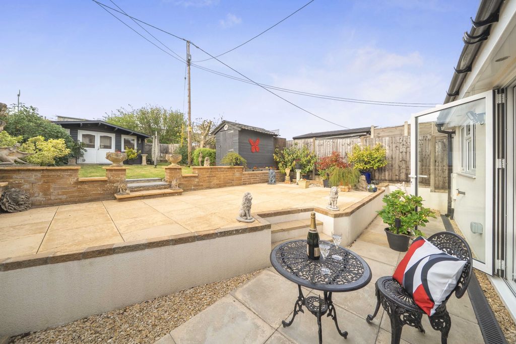 Property photo 2 of 22 Garden Terrace