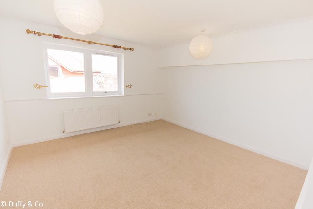 Property photo 3 of 6 33 Chailey Court.Jpg