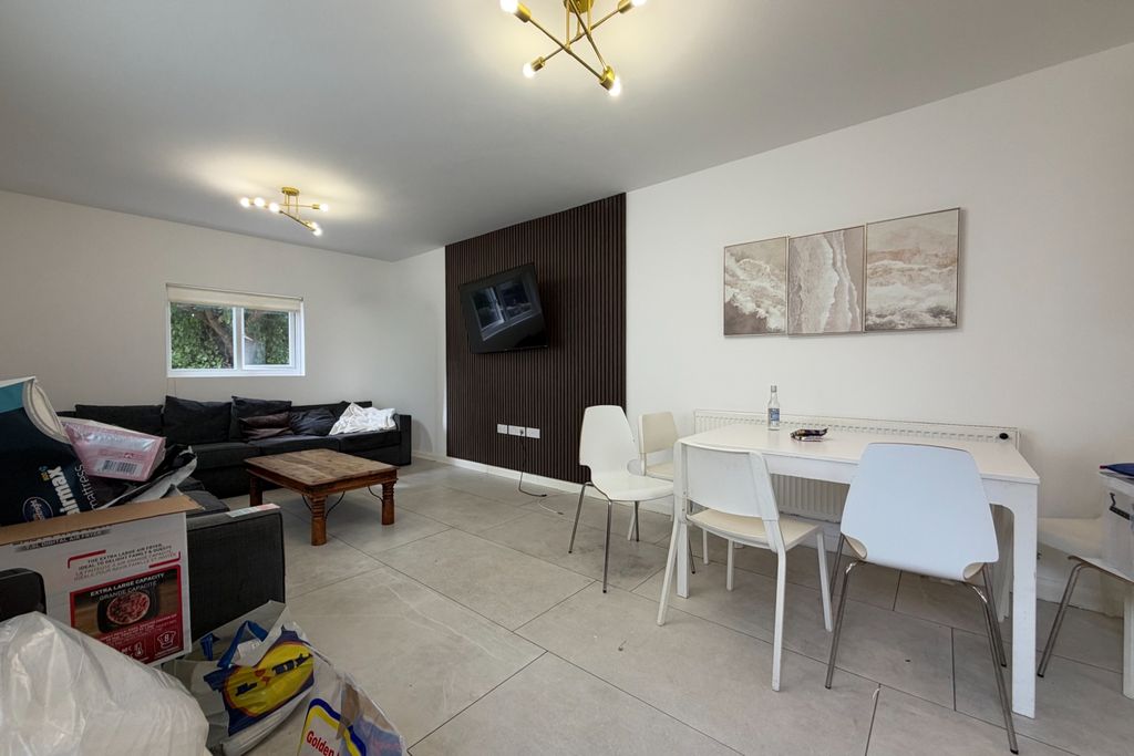 Property photo 3 of 16 Call 02920 668585 To Secure Your Viewing _4