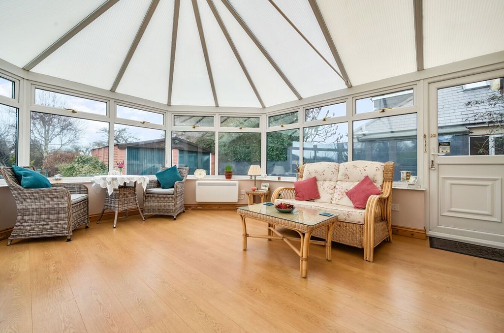 Property photo 3 of 21