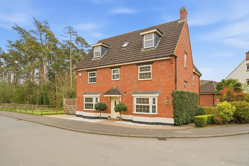 Property photo 1 of 33 Photo 1