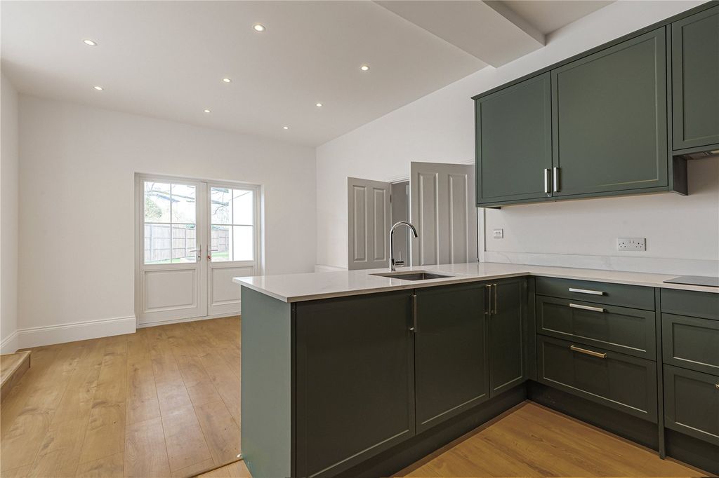 Property photo 3 of 13 Picture No. 20