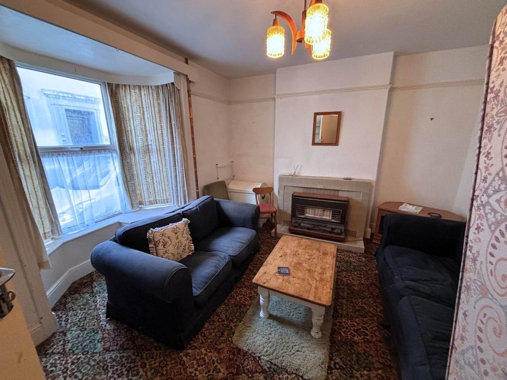 Property photo 2 of 4