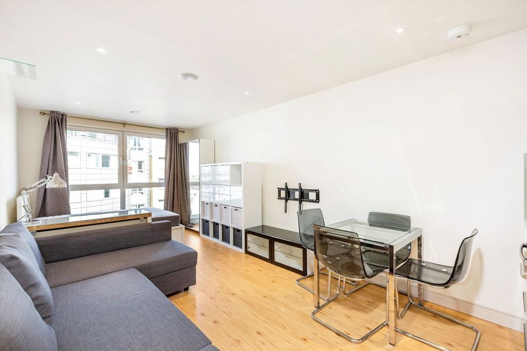 Property photo 2 of 4