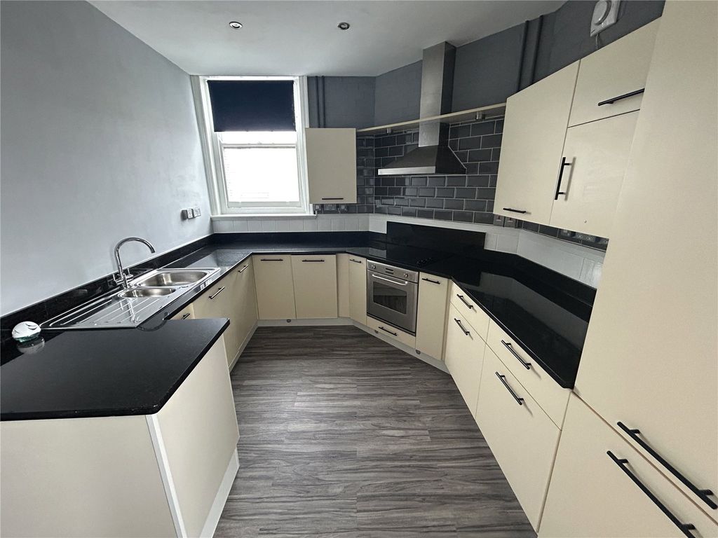 Property photo 2 of 8 Picture No. 01