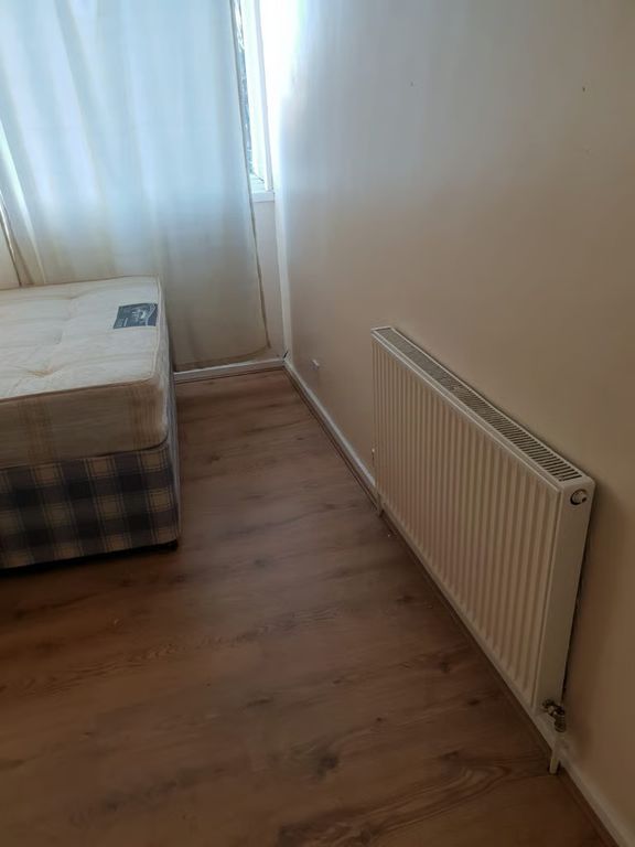 Property photo 2 of 3