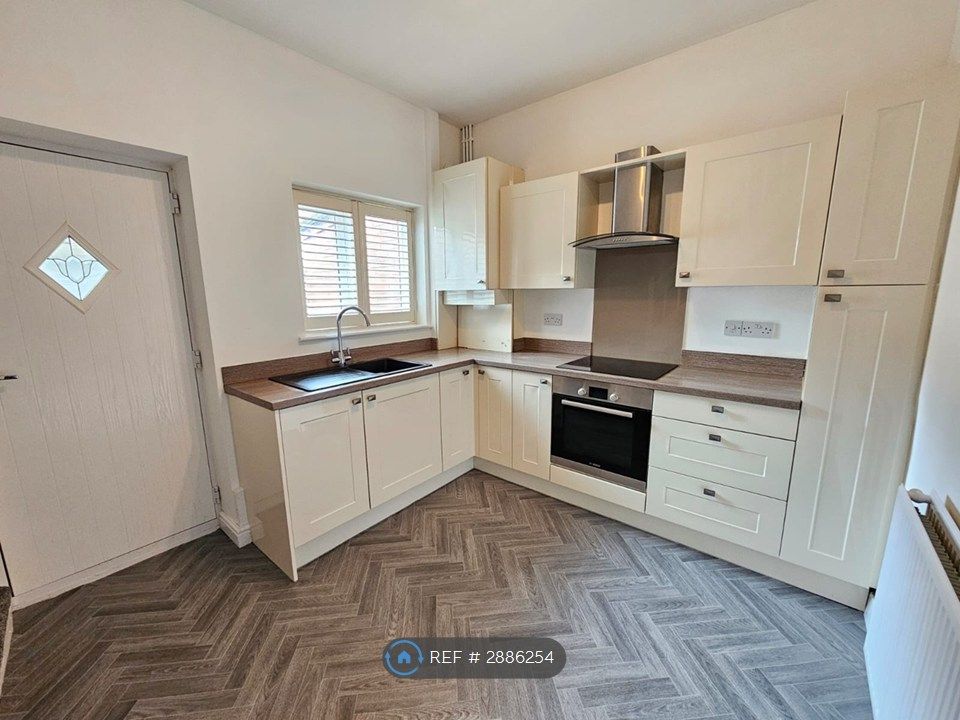 Property photo 3 of 8