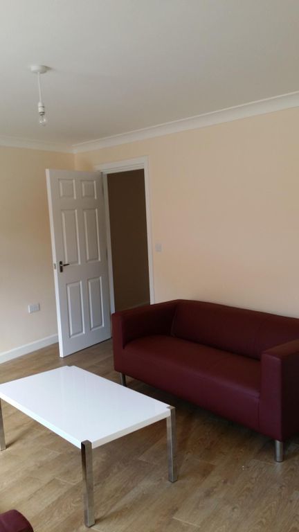 Property photo 1 of 13 16 Wilson Street, Room 4