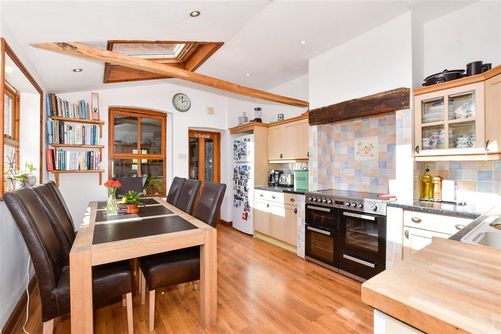 Property photo 2 of 16 Kitchen
