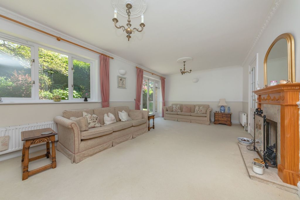 Property photo 2 of 22