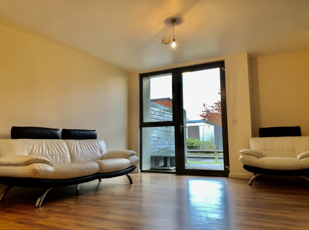 Property photo 2 of 8