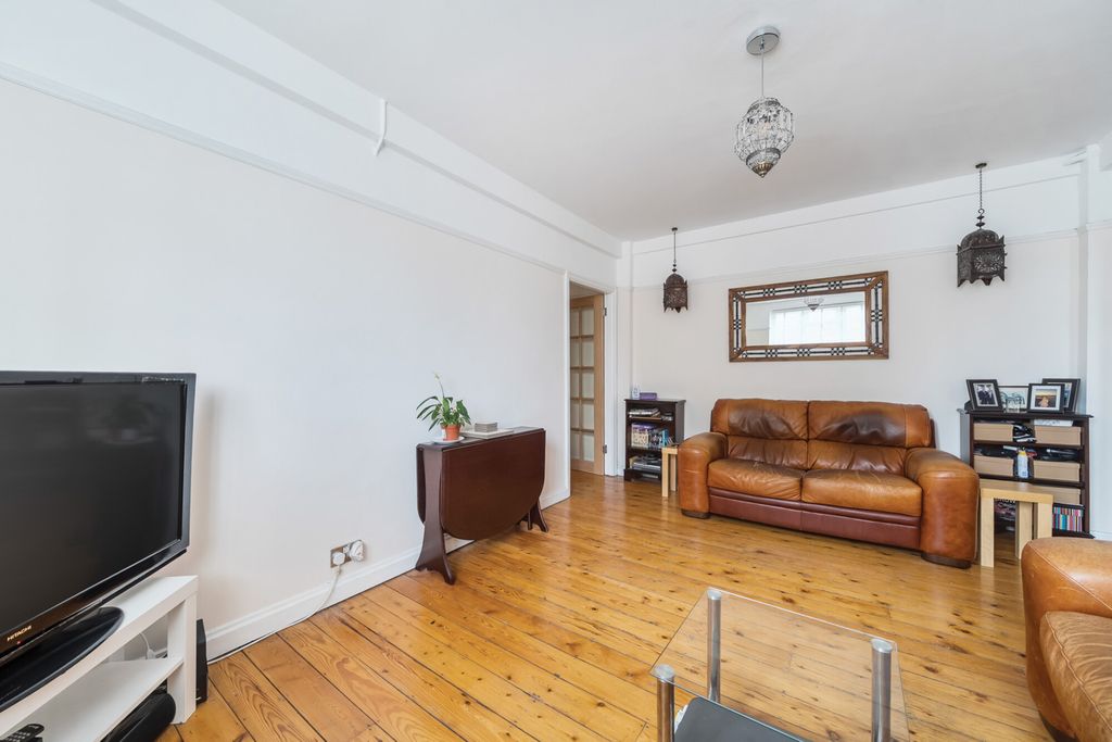 Property photo 1 of 15 1303953-5-6842A78...